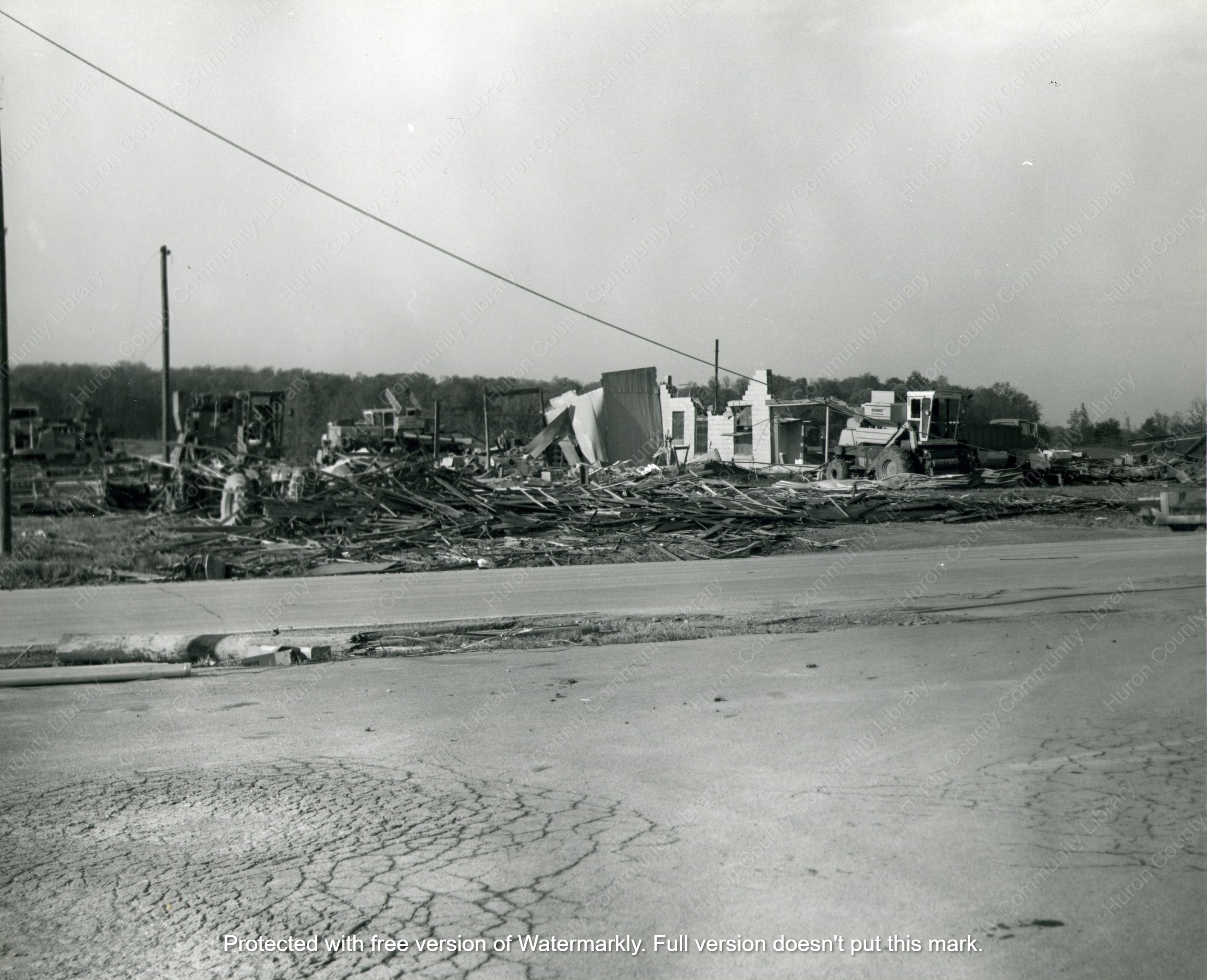 1973 Willard Tornado - 13