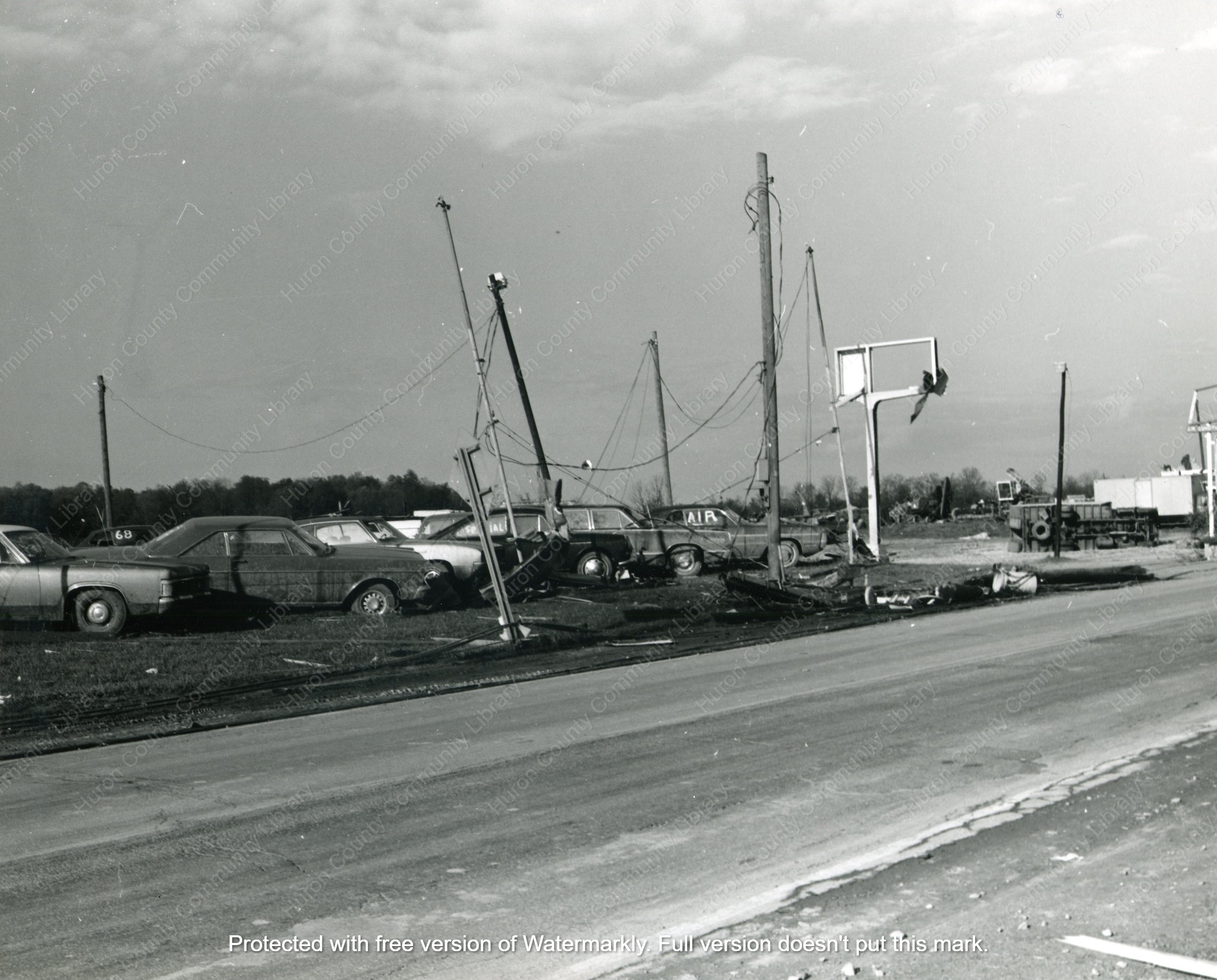 1973 Willard Tornado - 16